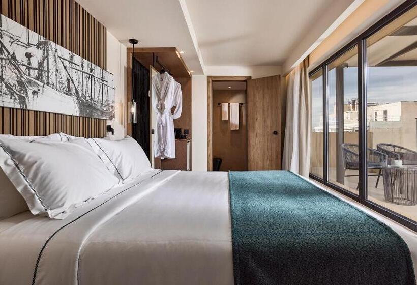 סוויטה דלוקס, Athenarum Portus Life & Style