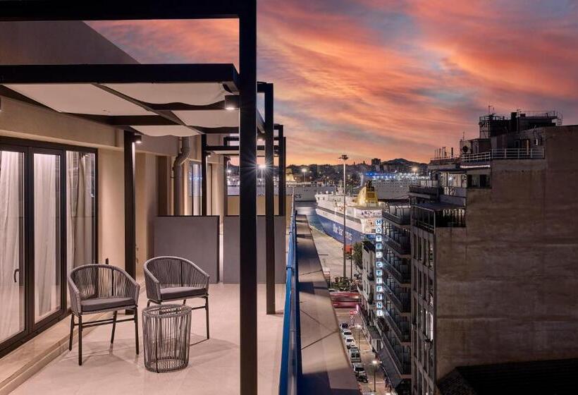 סוויטה אקזקיוטיב, Athenarum Portus Life & Style