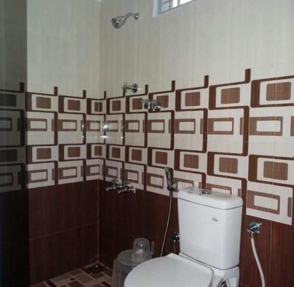 اتاق لوکس با بالکن, Eden Holidays Ev