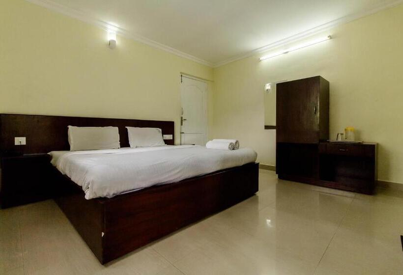 اتاق لوکس, Eden Holidays Ev