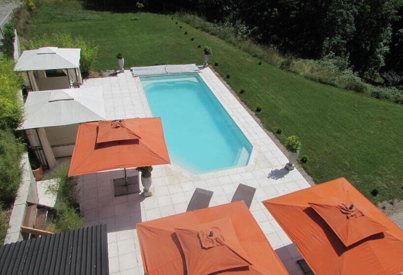 4ベッドルームハウス, Château Chevalier Des Montys