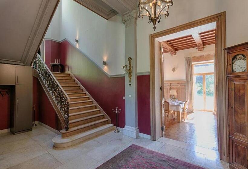 4ベッドルームハウス, Château Chevalier Des Montys