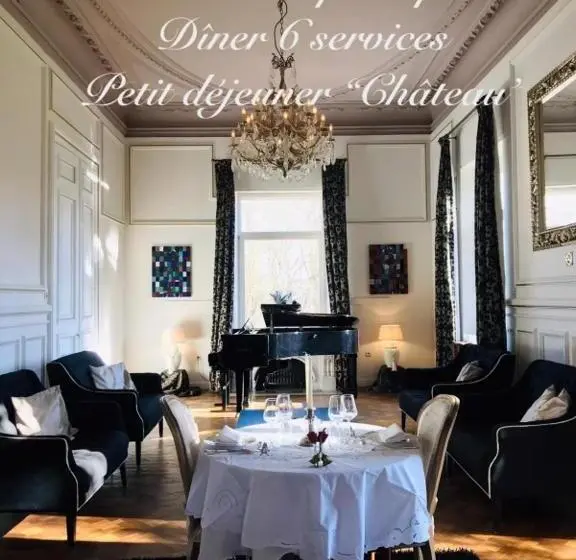 اتاق لوکس, Château Chevalier Des Montys