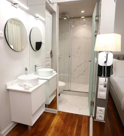جناح ديلوكس, 1900 Athenian House