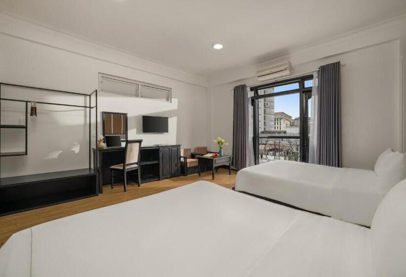 اتاق لوکس خانوادگی, Kly Boutique