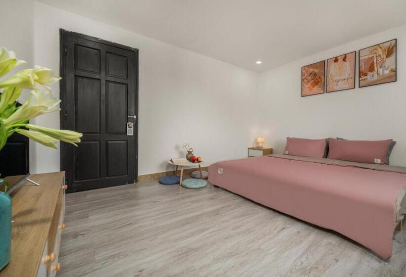 سوئیت با تخت بزرگ, Kly Boutique