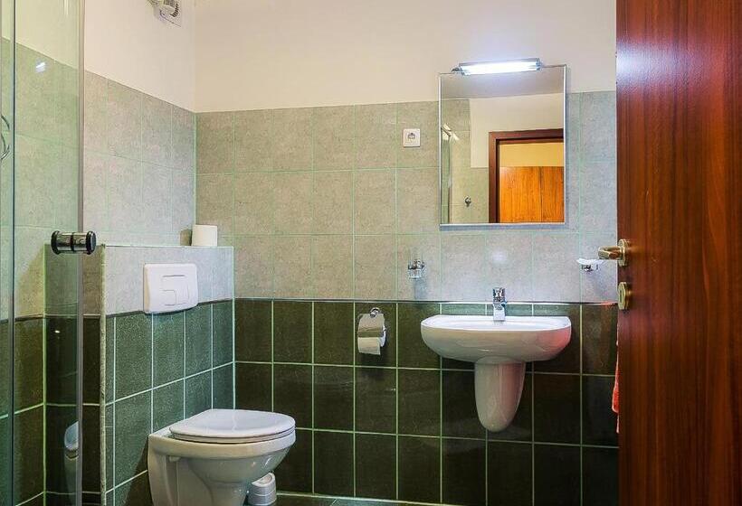 スタンダードルーム, Panorama Pietrei Craiului