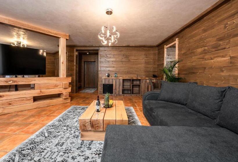 스탠다드 스튜디오, V Chalet Residence