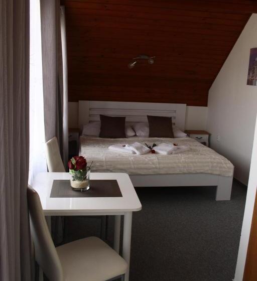 デラックスルーム, Pension Libra