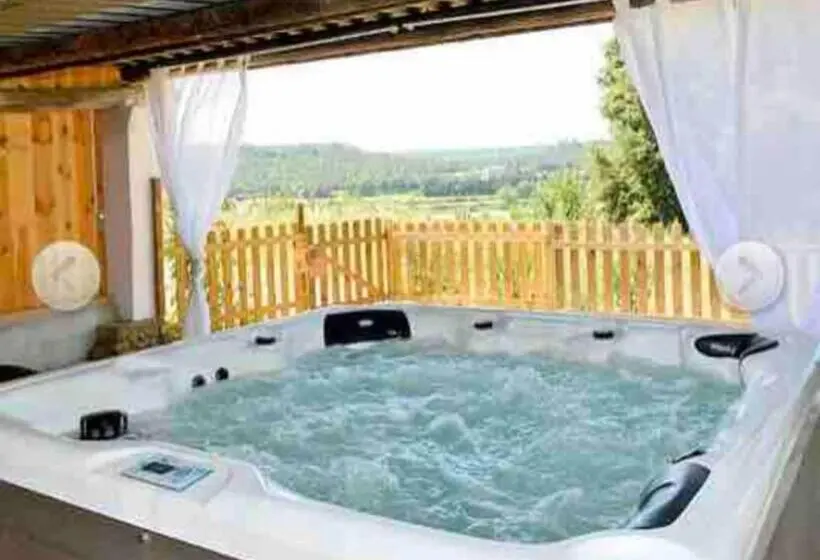 庭の見える１ベッドルームアパートメント, Appart Hôtel   Nature Et Spa