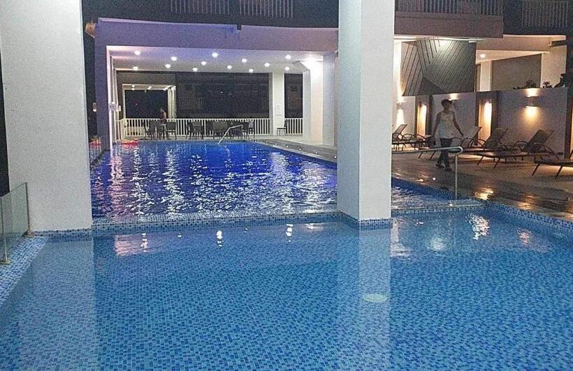 1 Bedroom Apartment Lake View, Condotel810bywvtowers1&2