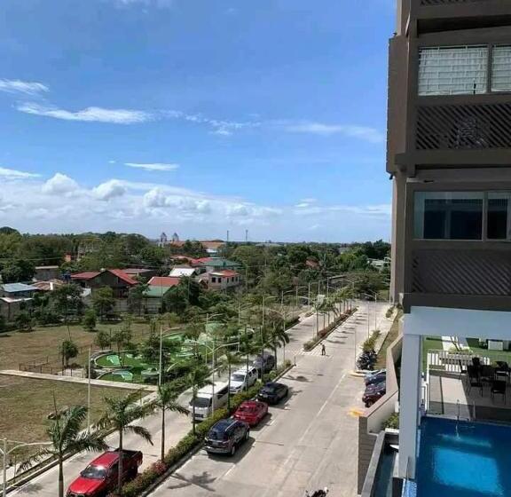 1 Bedroom Apartment Lake View, Condotel810bywvtowers1&2