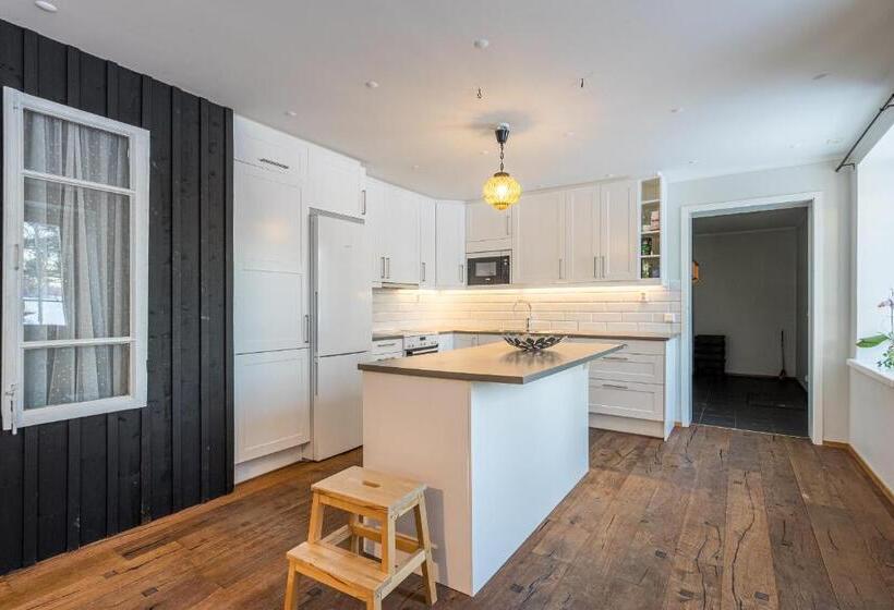 דירת חדר סופריור, L Grelsby Strand