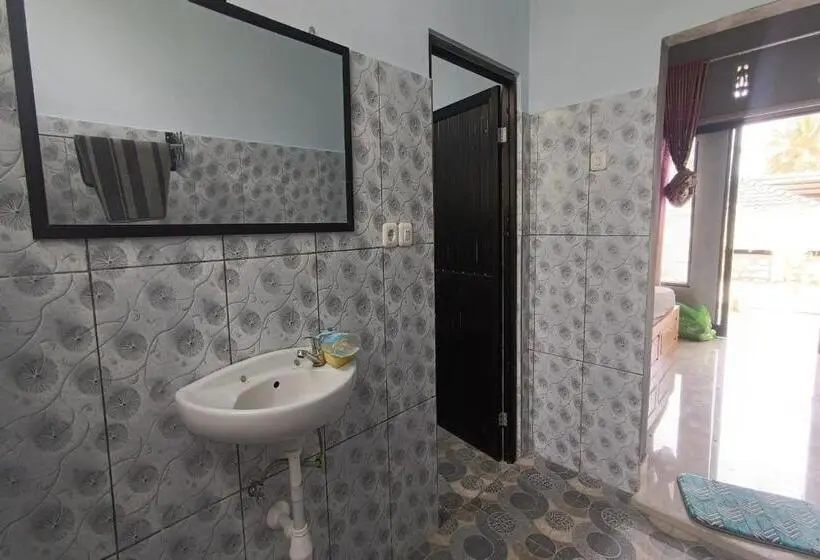 デラックスルーム, Oyo 93638 Lotus Guest House