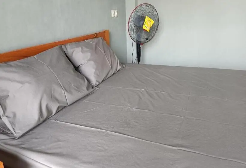 デラックスルーム, Oyo 93638 Lotus Guest House