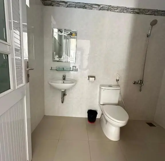 اتاق استاندارد با چشم‌انداز استخر, Pharos Guesthouse