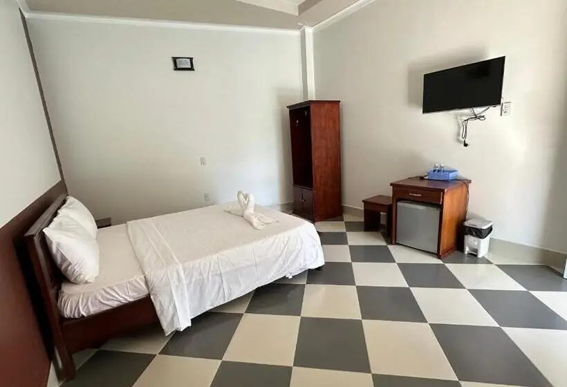 اتاق استاندارد با چشم‌انداز استخر, Pharos Guesthouse