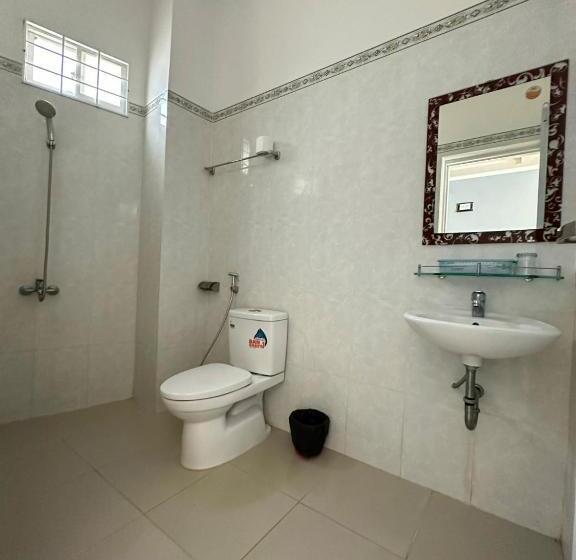 اتاق استاندارد چهار تخته, Pharos Guesthouse