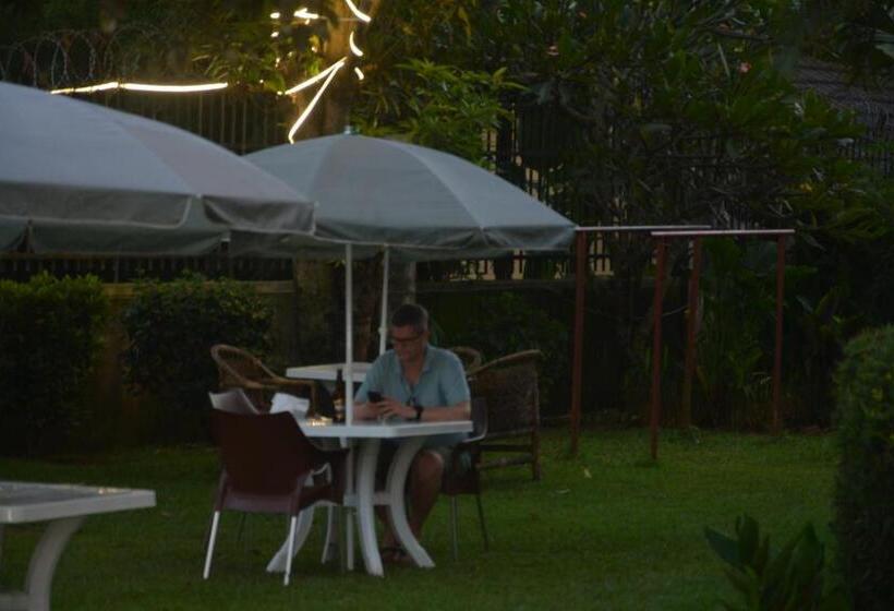 اتاق لوکس, Lakeshore Bed And Breakfast