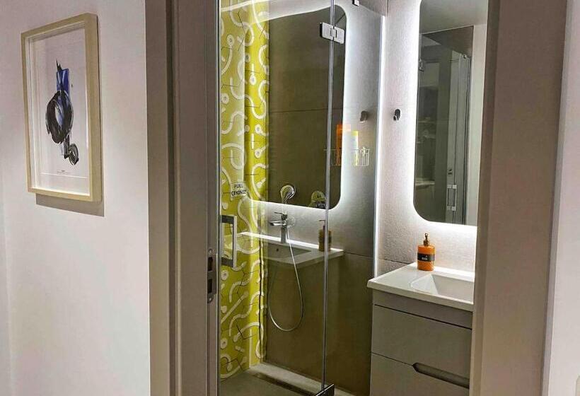 套房带园景, B Suites