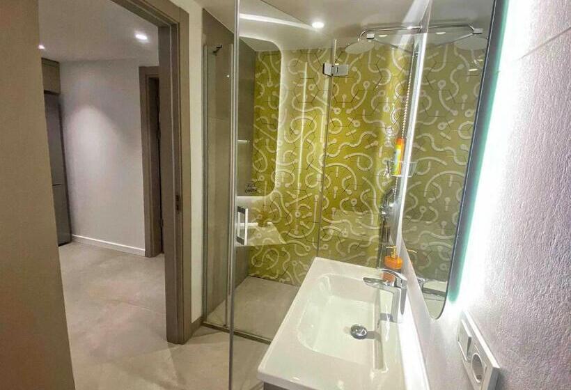 套房带园景, B Suites