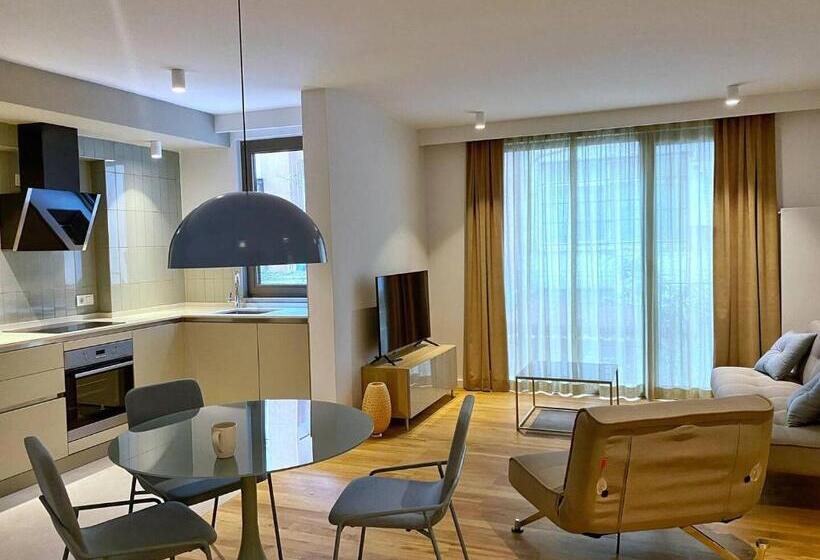 豪华套房, B Suites