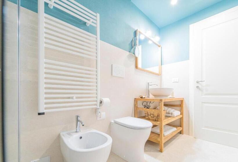 اتاق لوکس با چشمانداز دریا, Villa Chicchi   Sestri Levante