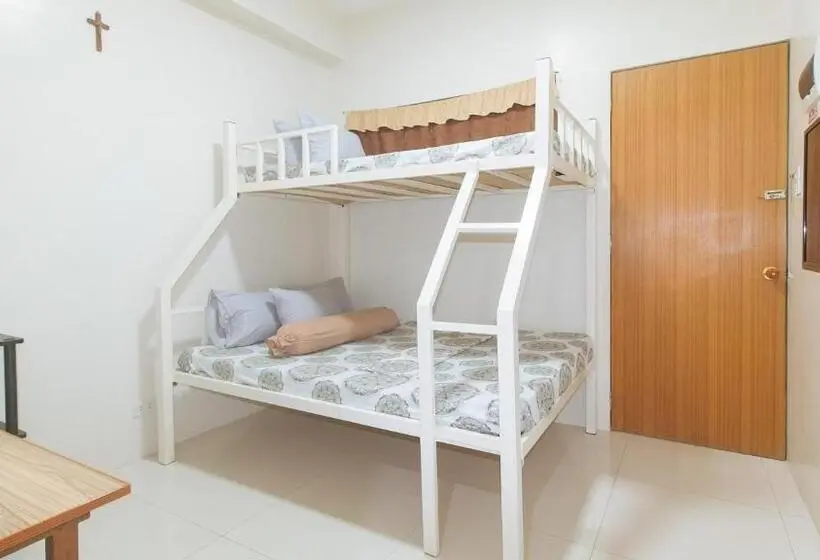 Standard Kolmen Hengen Huone, Cm Apartelle Iloilo International Airport By Reddoorz
