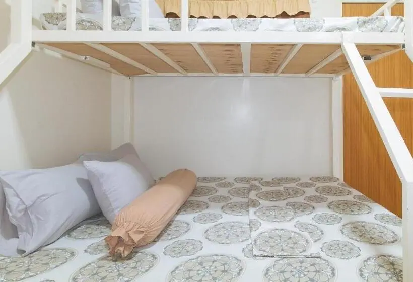 Standard Kolmen Hengen Huone, Cm Apartelle Iloilo International Airport By Reddoorz