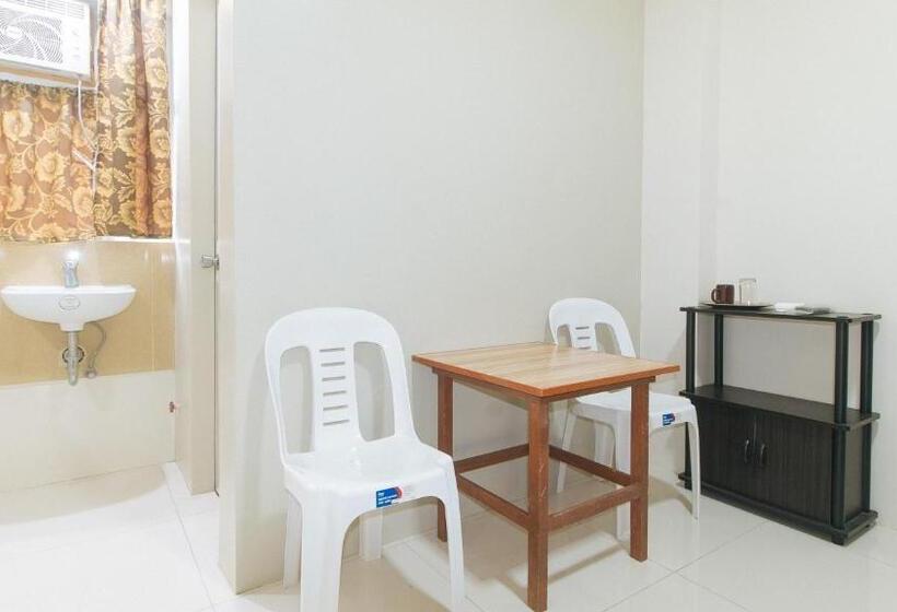 غرفة قياسية ثلاثية, Cm Apartelle Iloilo International Airport By Reddoorz