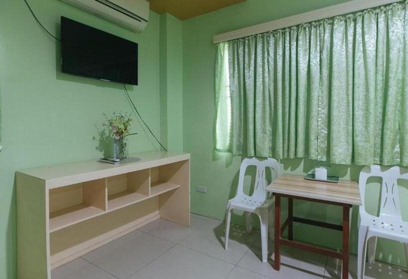 디럭스 룸, Cm Apartelle Iloilo International Airport By Reddoorz