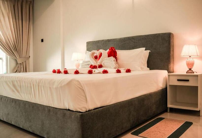 Номер Deluxe, Hiru Beach Resort