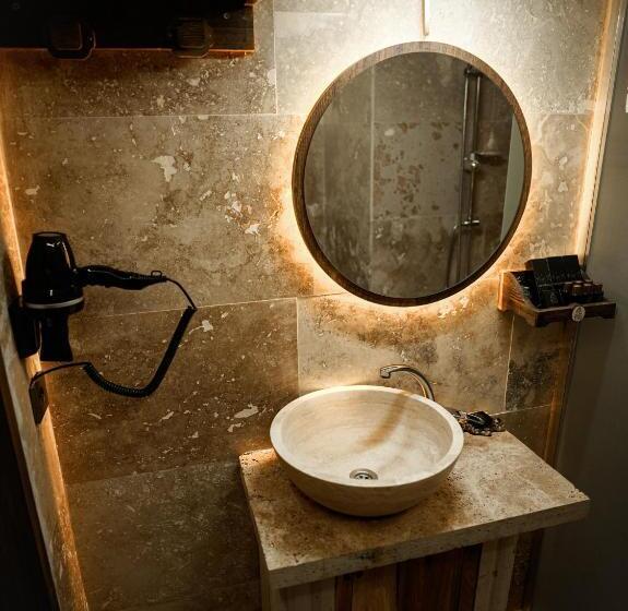 סוויטה אקזקיוטיב, Lost City Cappadocia