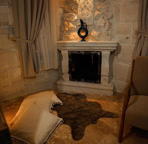 סוויטה אקזקיוטיב, Lost City Cappadocia