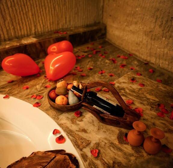 סוויטה עם ג'קוזי, Lost City Cappadocia