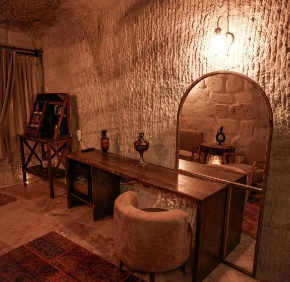 자쿠지 스위트, Lost City Cappadocia