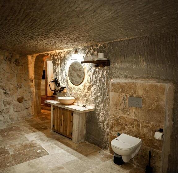 מיטת קינג בסוויטה, Lost City Cappadocia