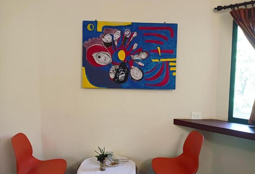 اتاق استاندارد, Smiley Resort