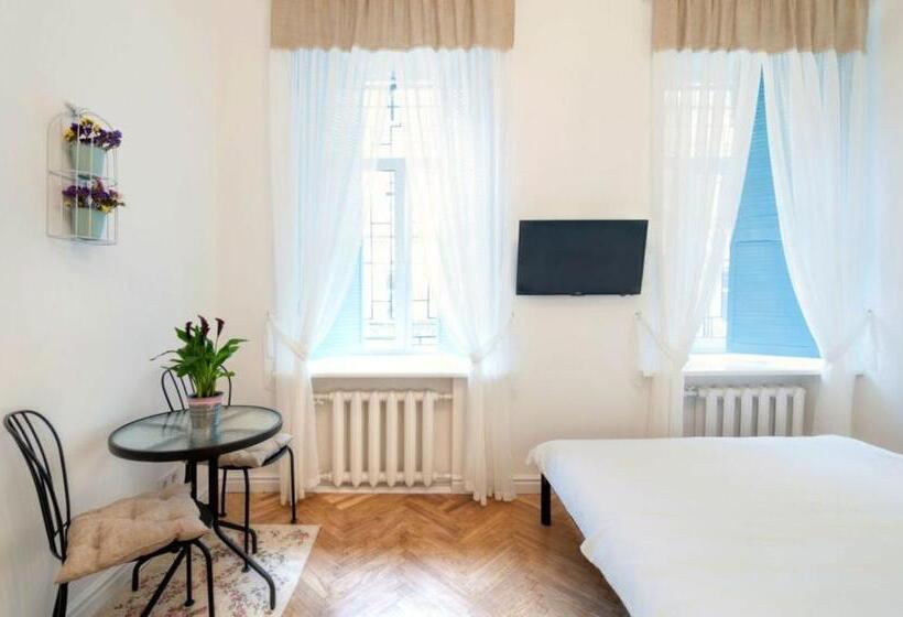 Standard Stúdió Szoba, Kyiv Vogue Apartments