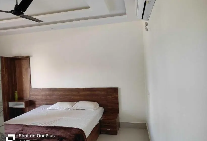トリプルクラシックルーム, Oyo Hotel Park Inn