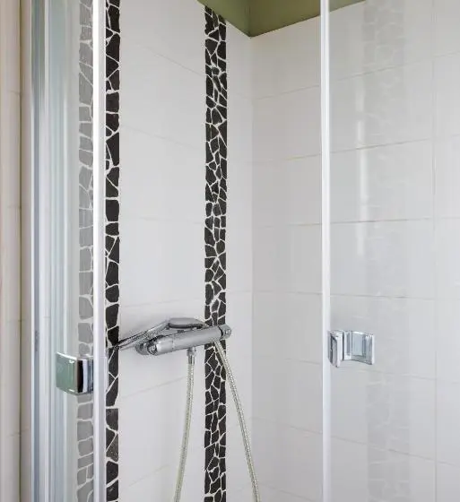 Standard-huone, Arveil