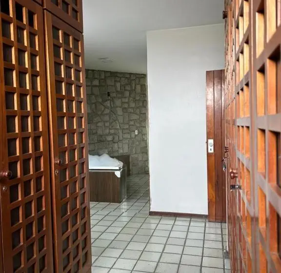 デラックスの４人部屋, Espaço Casa