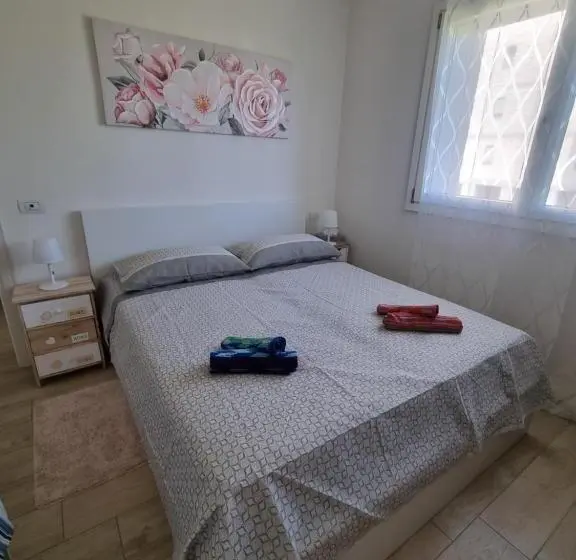 Deluxe Kolmen Hengen Huone, New Living Milano