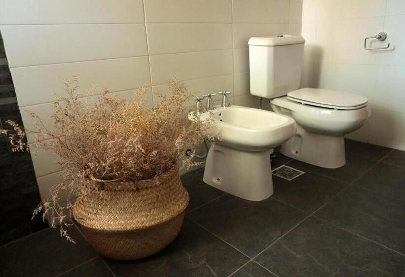 غرفة قياسية سرير كينج, Heura Petit