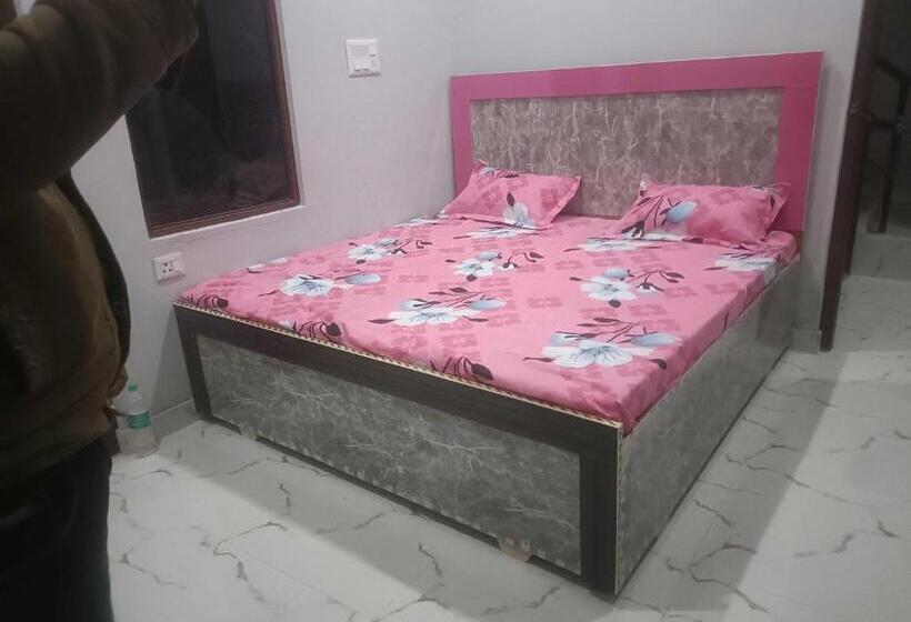 חדר קלאסי לשלושה, Oyo V.s. Hotel And Restaurant