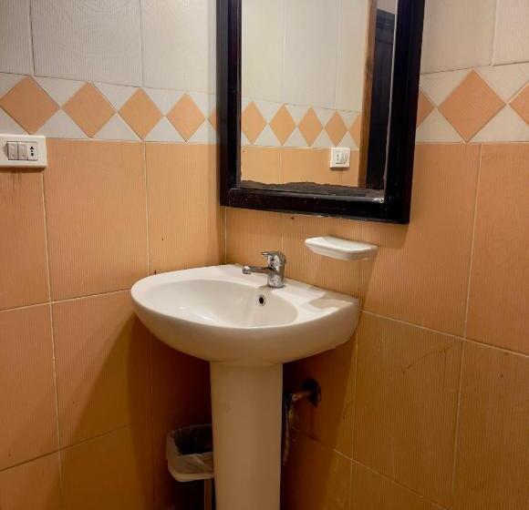 اتاق استاندارد, Black Prince Camp