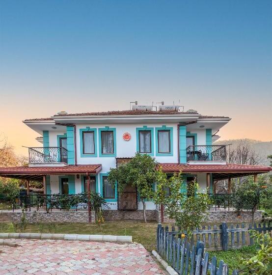 شقة غرفة واحدة مطلة على الحديقة, Mandalin Apart