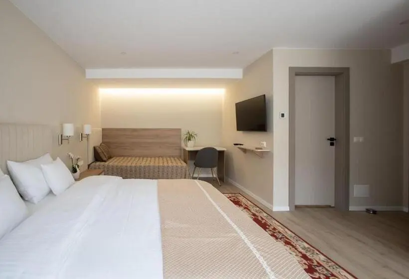 Standard Kolmen Hengen Huone Puutarhanäkymä, Casa Encian