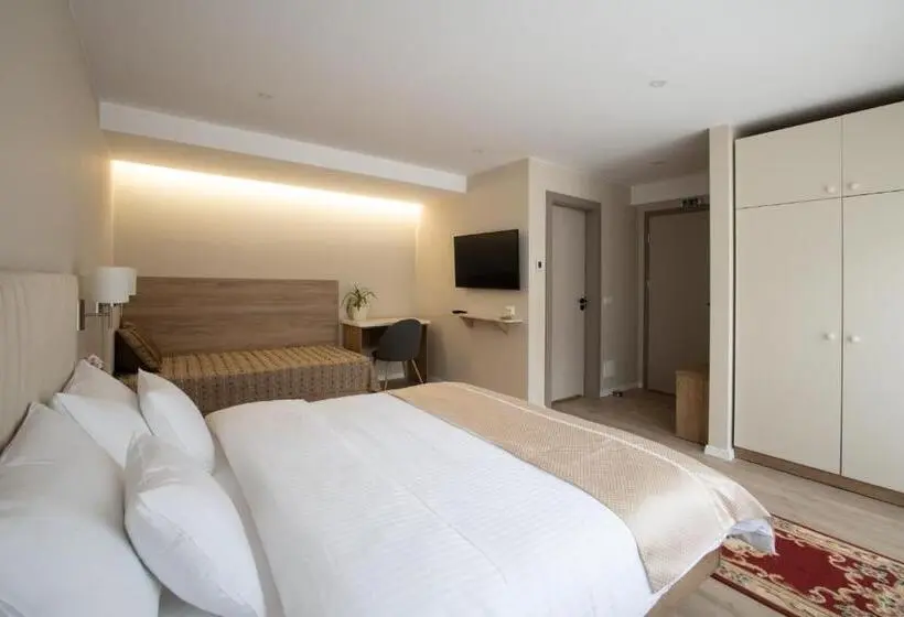 Standard Kolmen Hengen Huone Puutarhanäkymä, Casa Encian
