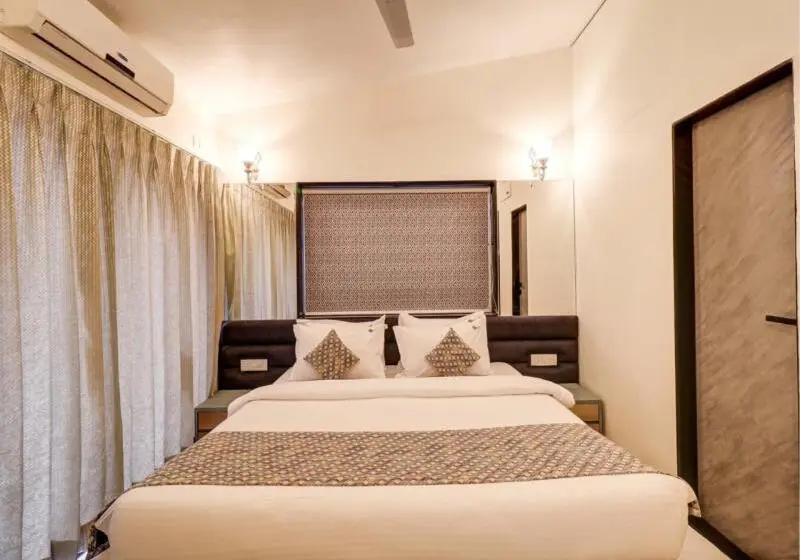 Villa 3 Makuuhuonetta, Esperanza Villas With Free Breakfast, Swimming Pool And Valley View